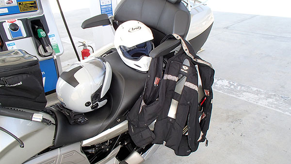 K1600GTLのアームレスト